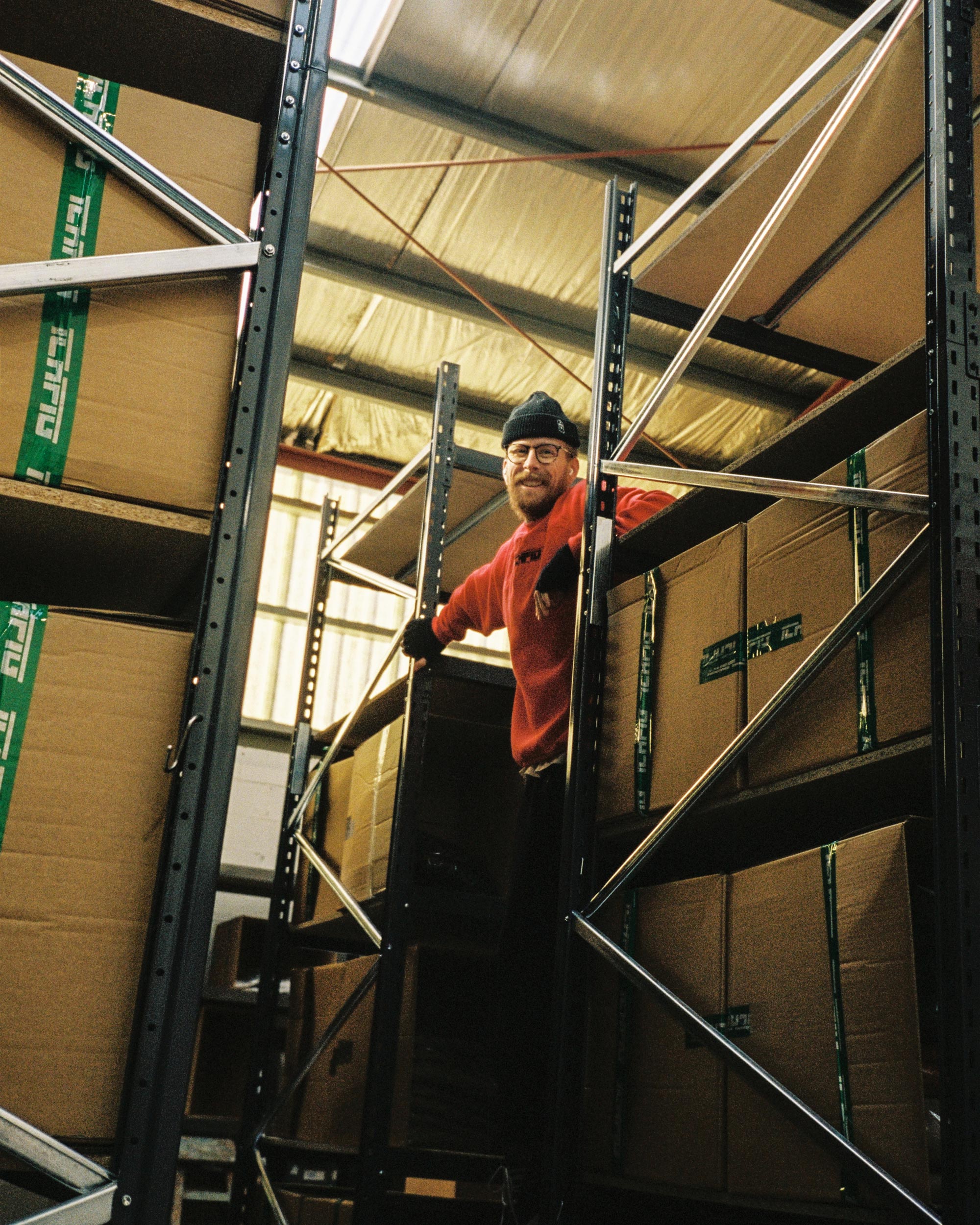 BEHIND THE SCENES 002