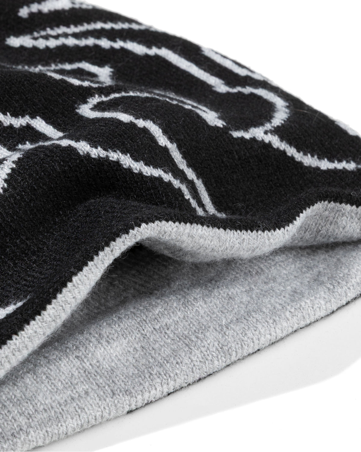 Razor Reversible Skull Beanie - Black / Grey