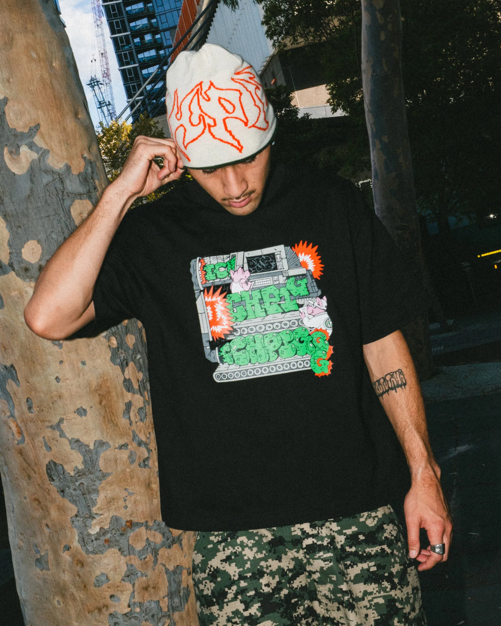 Razor Reversible Skully - Cream / Forest
