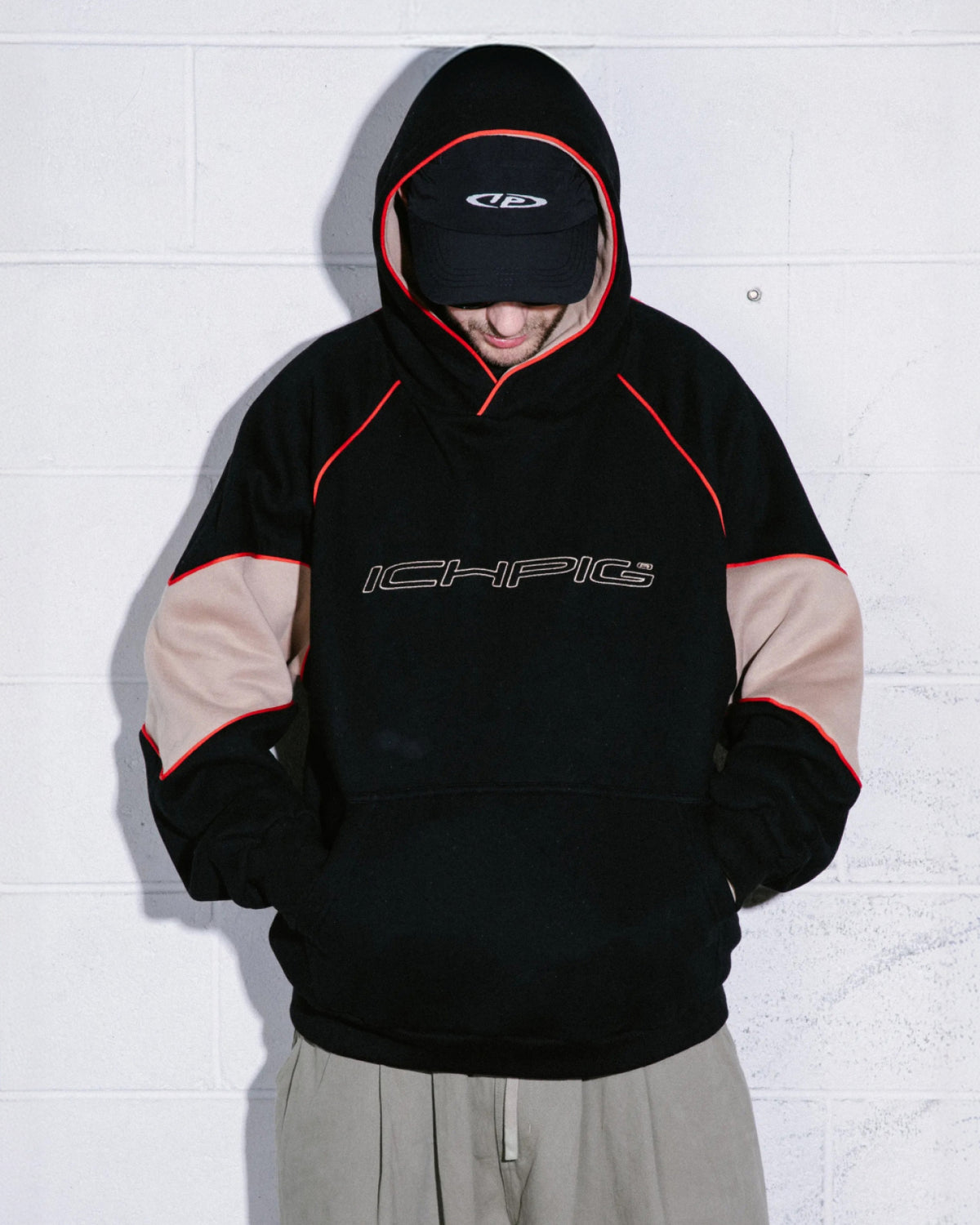 Sportsline Panel Hood - Black / Camel