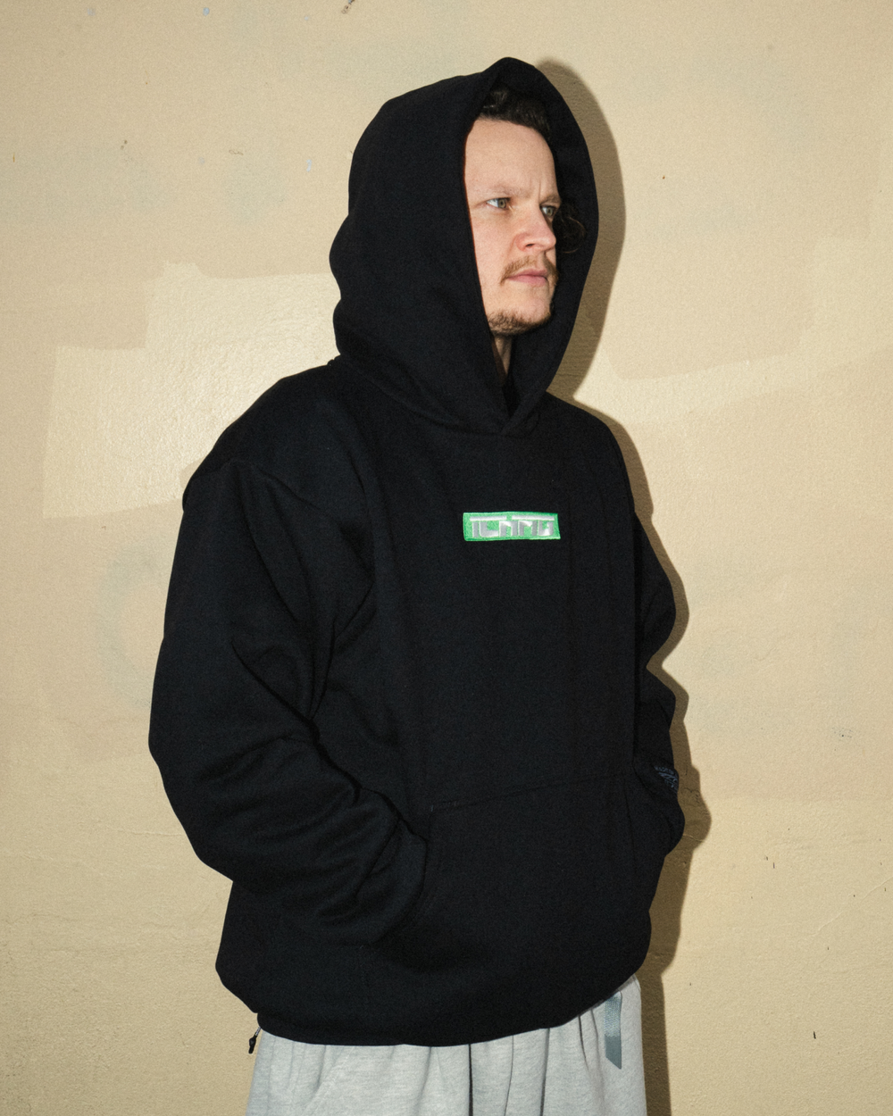 Aus Strike Cordless Hood - Black