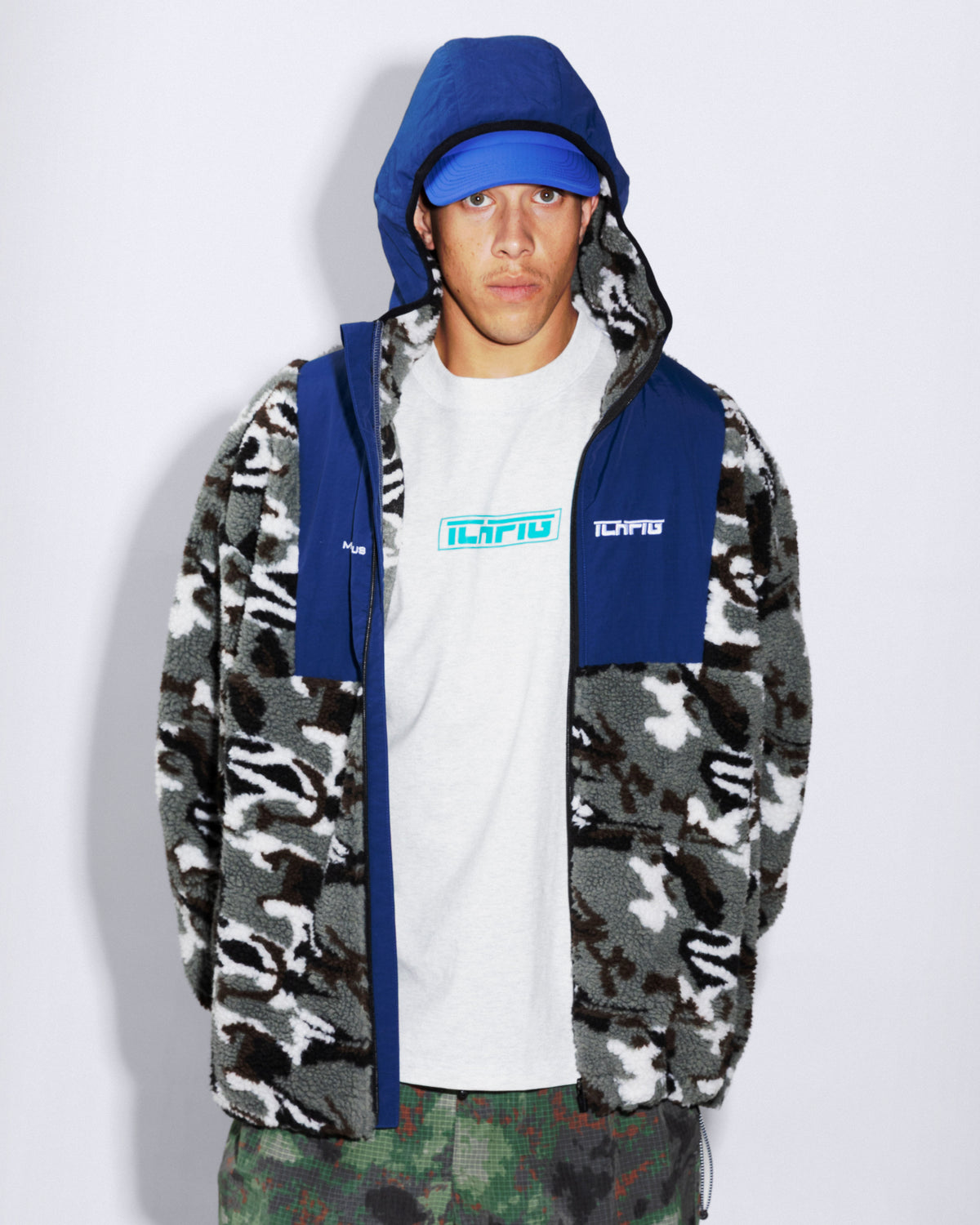Strike Logo Tee - White Marle / Teal
