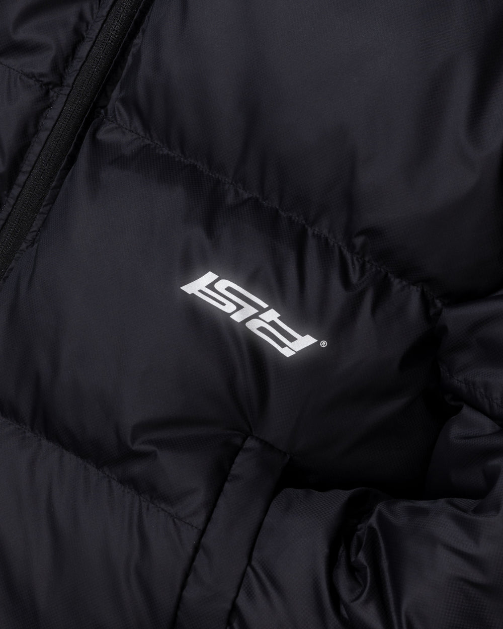 Odyssey Reversible Puffer Jacket - Powder / Black