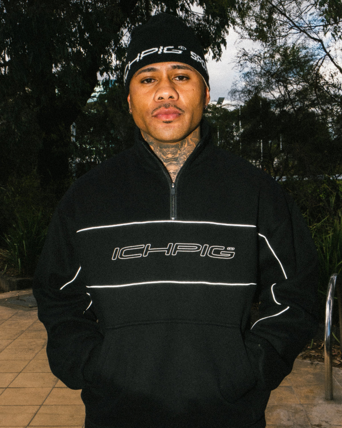 Flashback 1/4 Zip - Black