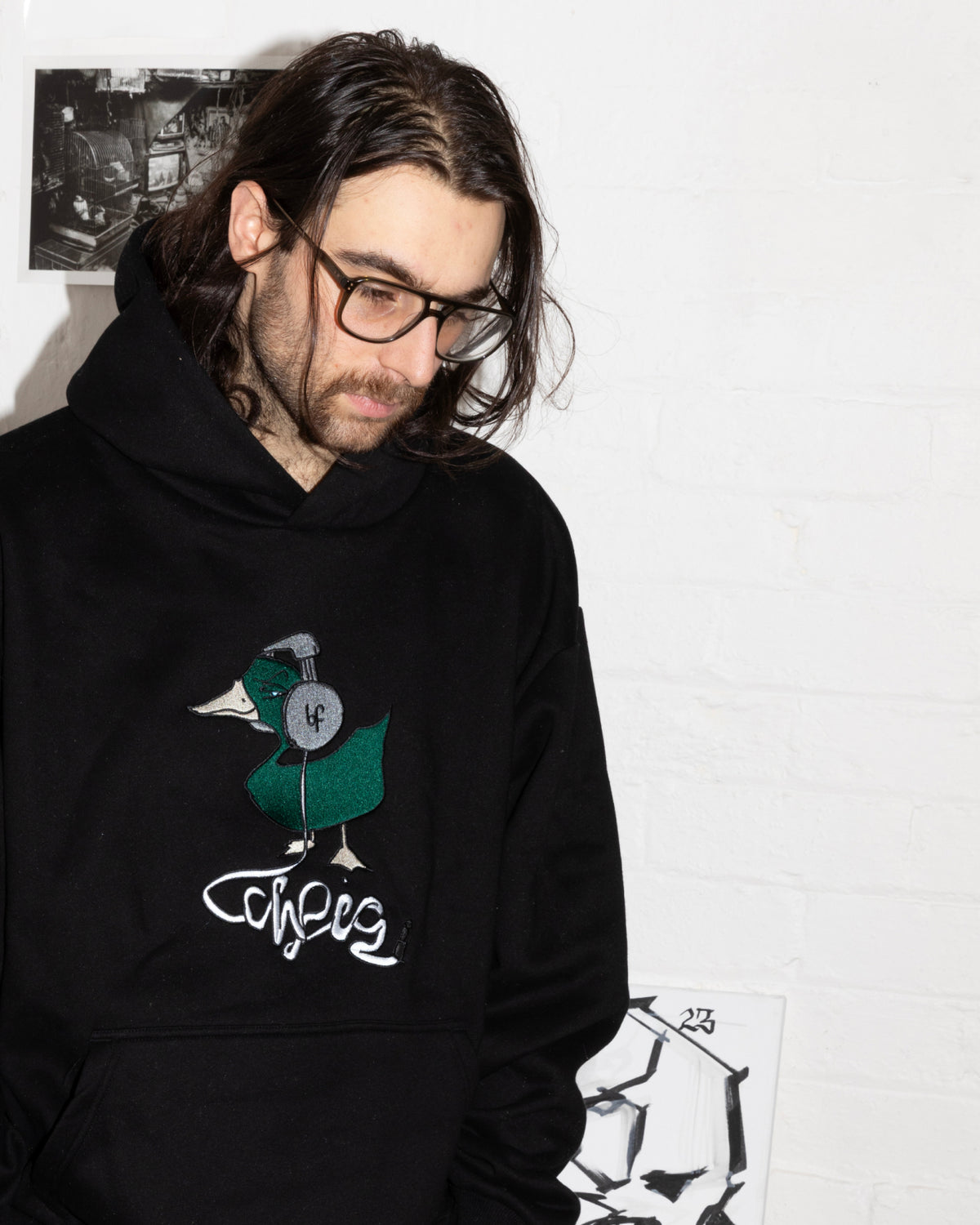 Sketchy Duck Hood - Black