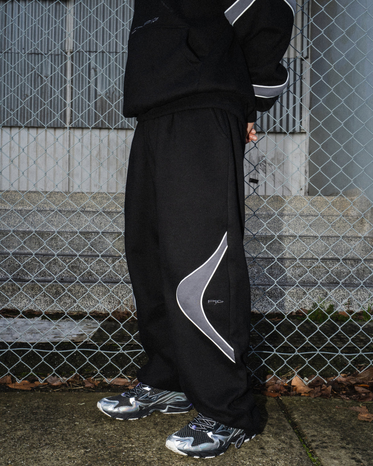Kinetic Track Pants - Black