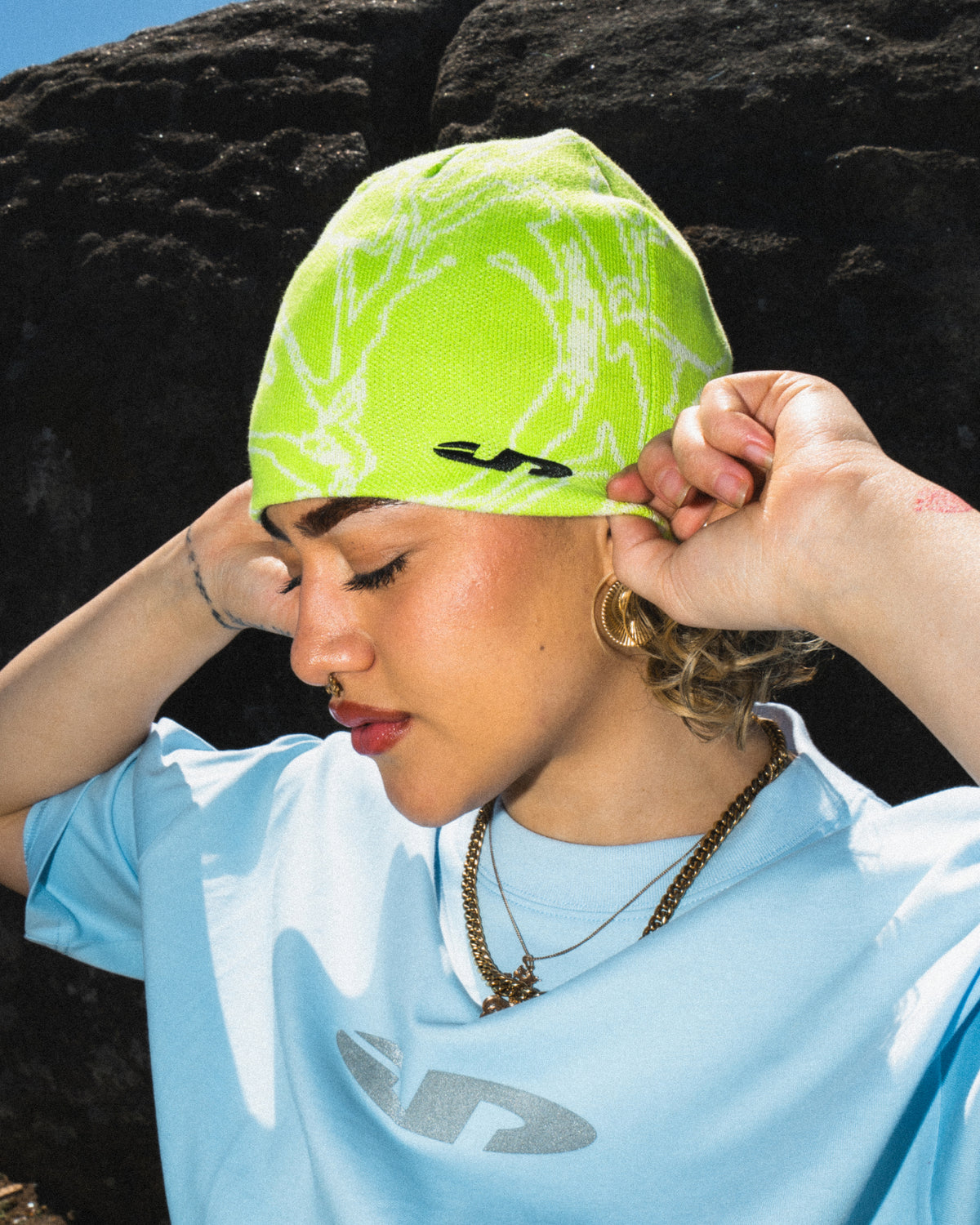 Pulse Reversible Skully - Charcoal / Volt
