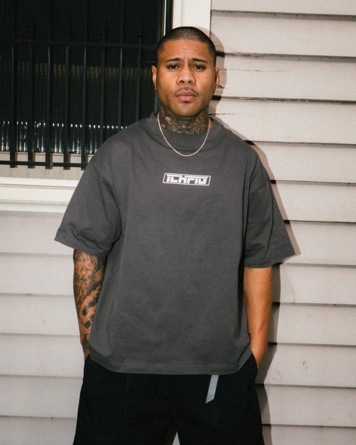 Strike Logo Tee - Vintage Black / White