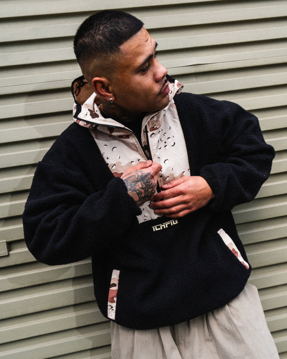 Sherpa 1/2 Zip Hood - Black Desert