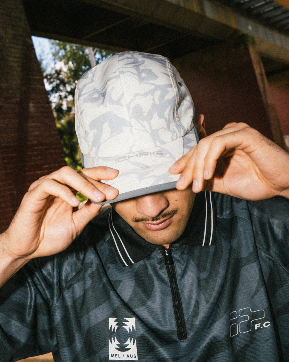 Outline 4 Panel Cap - Moonrock