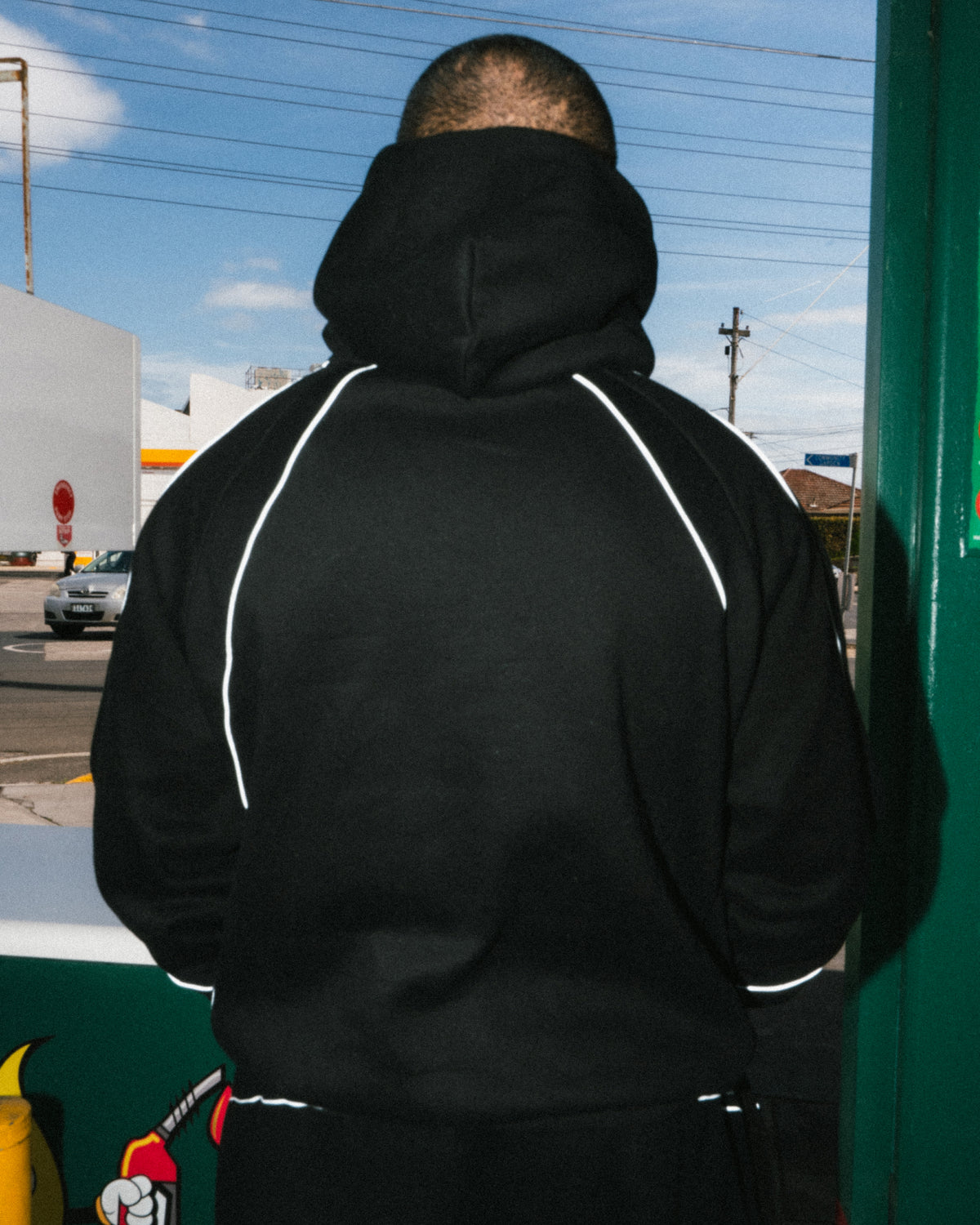 Flowline Panel Hood - Black