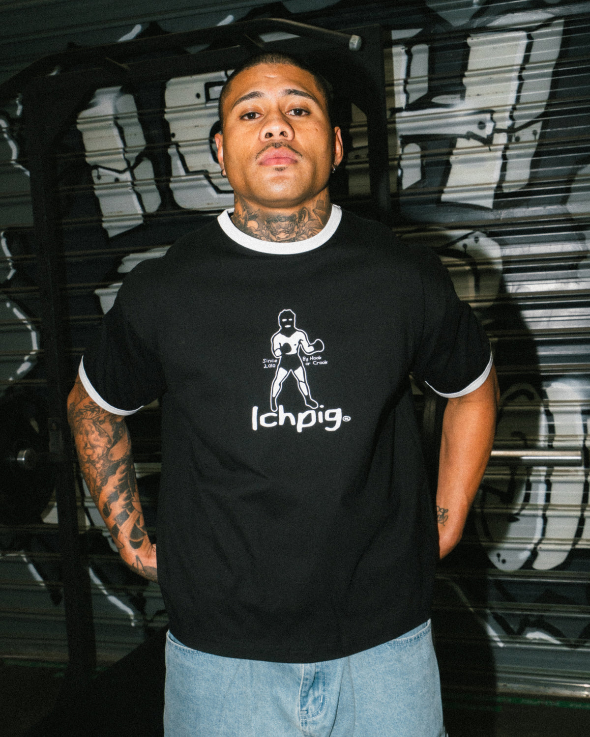 Boxing Ringer Tee - Black