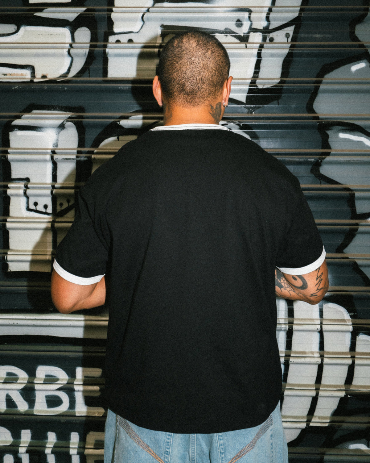 Boxing Ringer Tee - Black