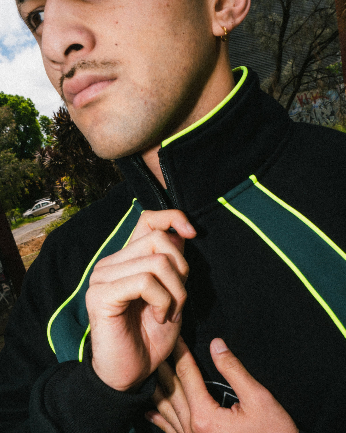 Pulse Panel 1/4 Zip - Black