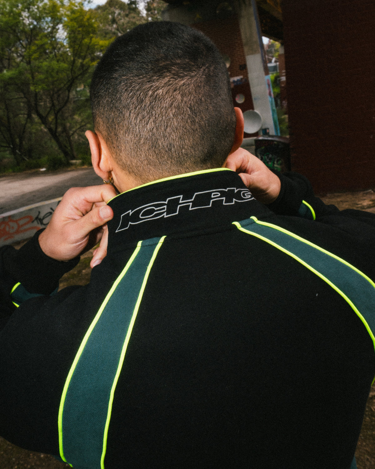 Pulse Panel 1/4 Zip - Black