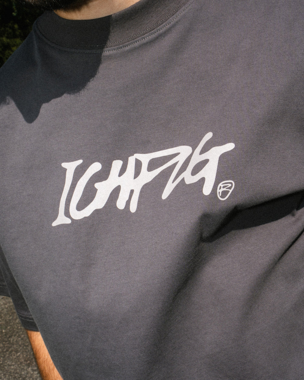 Torsion Tee - Gun Metal