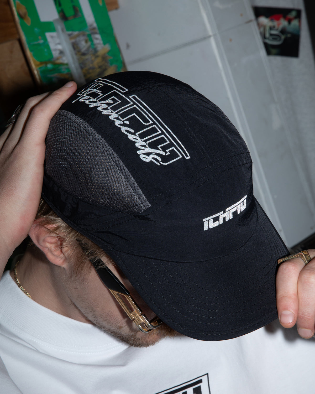 Strike Vapour Cap - Black Reflective