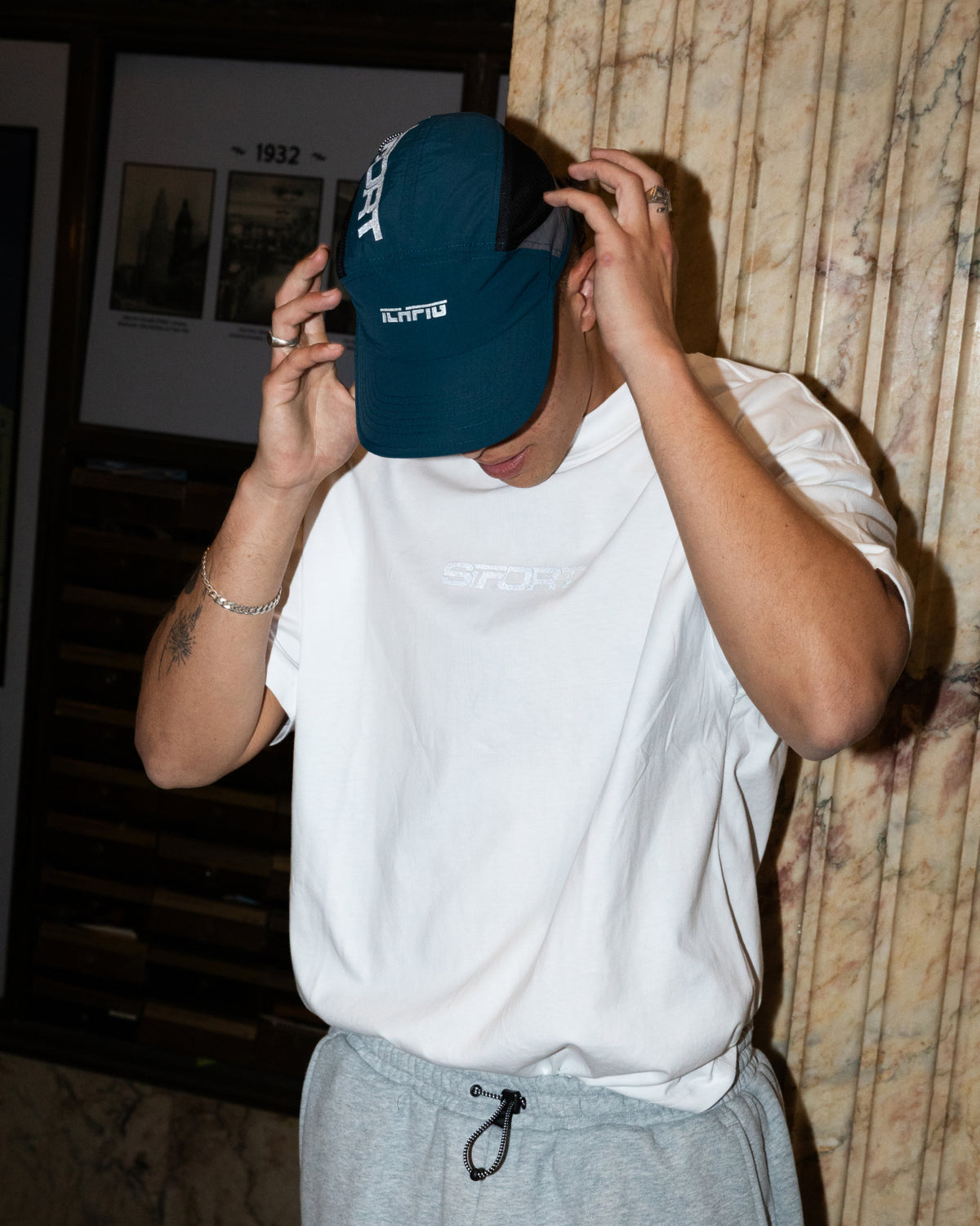 Strike Vapour Cap - Teal Flash