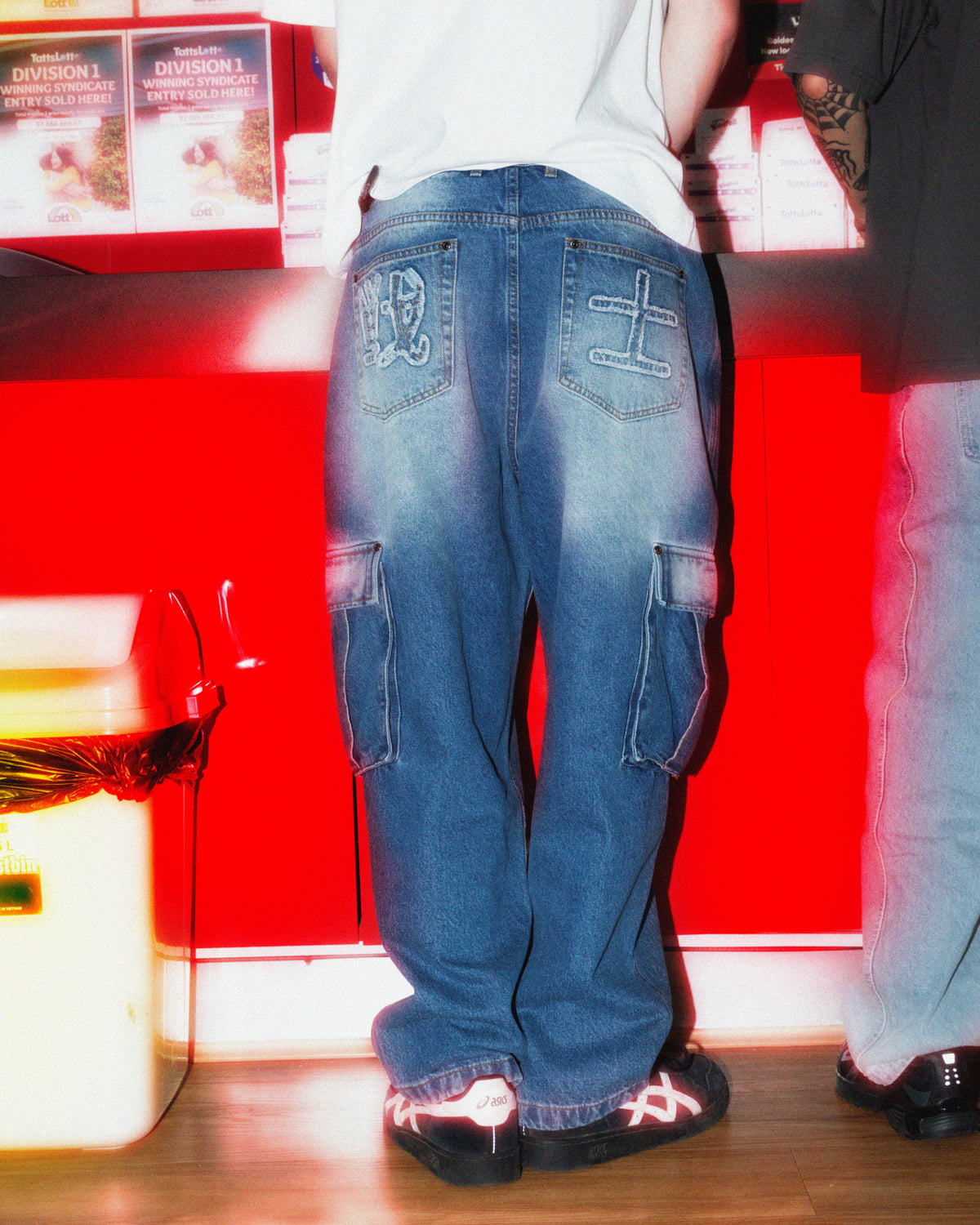 Warrior Cargo Jeans - Faded Indigo