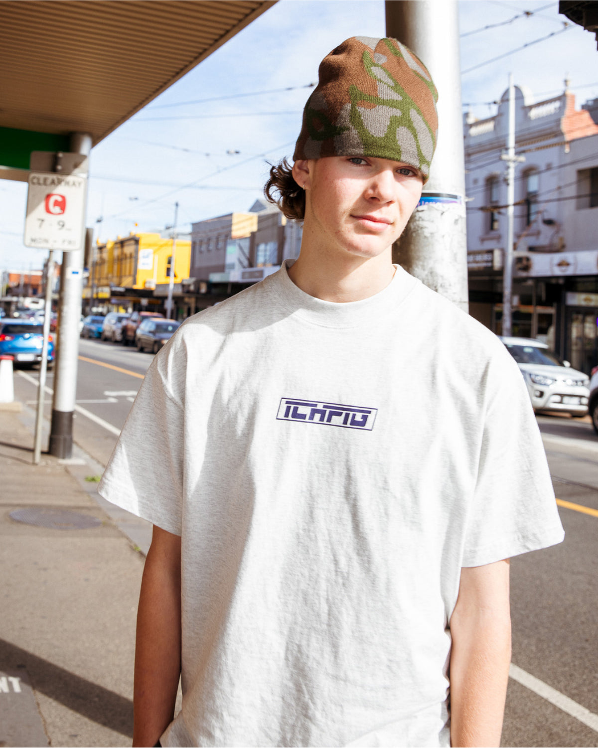 Strike Logo Tee - White Marle / Navy