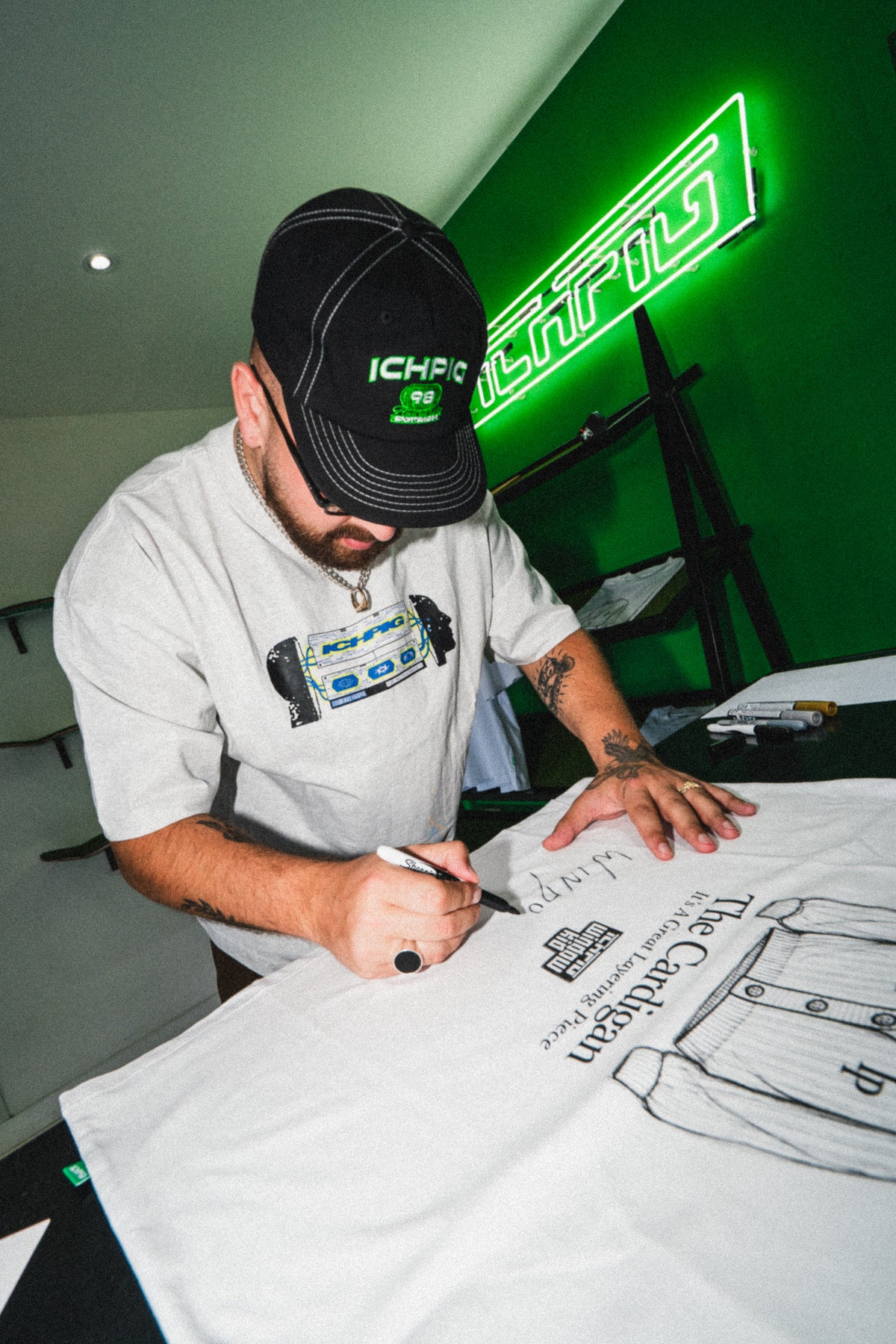 Window Kid Cardigan Tee - White