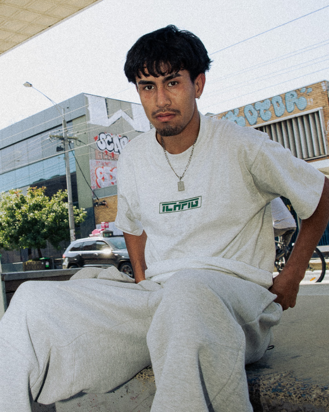 Strike Logo Tee - White Marle / Forest